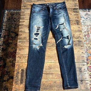 American Eagle Distressed Blue Jeans jegging size 6